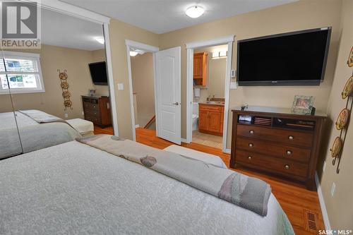 22 303 Saguenay Drive, Saskatoon, SK - Indoor Photo Showing Bedroom