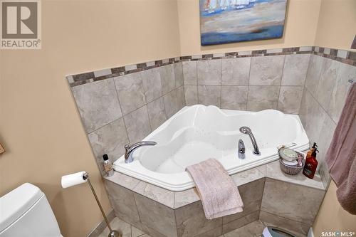 22 303 Saguenay Drive, Saskatoon, SK - Indoor Photo Showing Bathroom