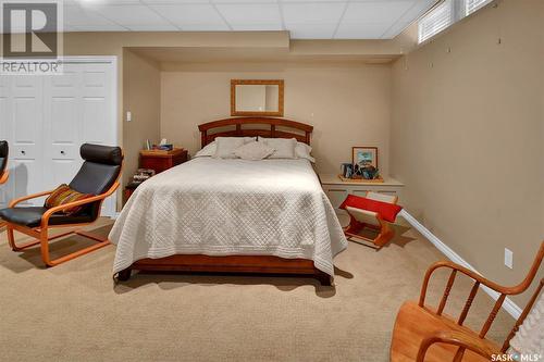 22 303 Saguenay Drive, Saskatoon, SK - Indoor Photo Showing Bedroom