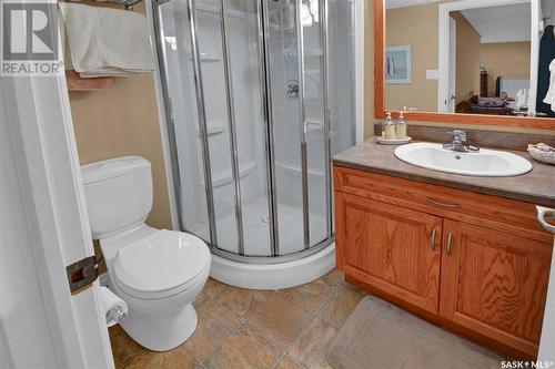 22 303 Saguenay Drive, Saskatoon, SK - Indoor Photo Showing Bathroom