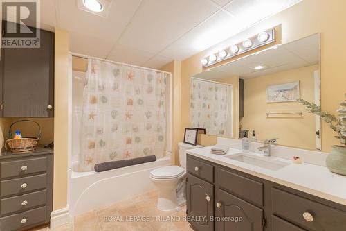 10342 Beach O' Pines Road, Lambton Shores (Grand Bend), ON - Indoor Photo Showing Bathroom