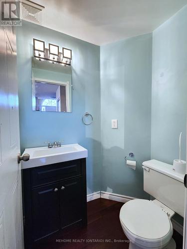 501 Mayflower Street, Waterloo, ON - Indoor Photo Showing Bathroom