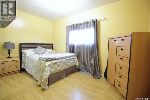 212 Qu'Appelle Street, Welwyn, SK - Indoor Photo Showing Bedroom