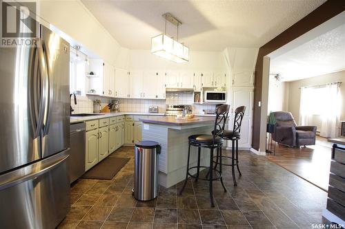 212 Qu'Appelle Street, Welwyn, SK - Indoor Photo Showing Kitchen With Stainless Steel Kitchen