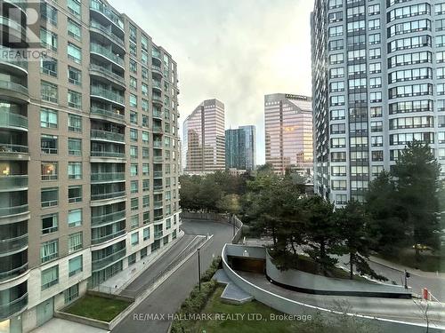 609 - 28 Pemberton Avenue, Toronto, ON - Outdoor With Facade