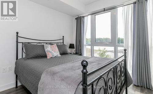 340 - 375 Sea Ray Avenue W, Innisfil, ON - Indoor Photo Showing Bedroom