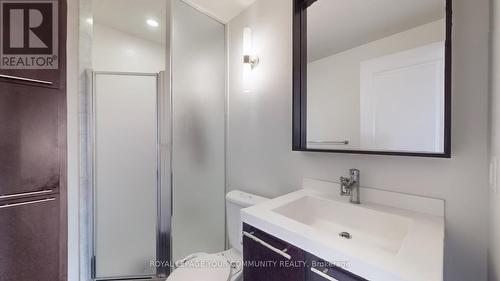 1422 - 100 Harrison Garden Boulevard S, Toronto, ON - Indoor Photo Showing Bathroom