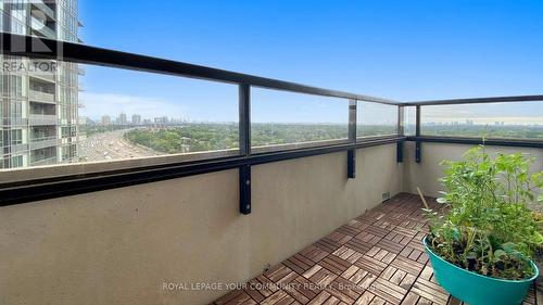 1422 - 100 Harrison Garden Boulevard S, Toronto, ON - Outdoor With View