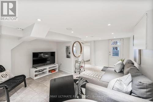 84 Rosethorn Avenue, Toronto, ON - Indoor Photo Showing Living Room