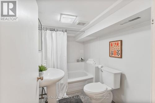 84 Rosethorn Avenue, Toronto, ON - Indoor Photo Showing Bathroom