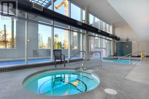 1103 501 Pacific Street, Vancouver, BC - Indoor Photo Showing Other Room With In Ground Pool