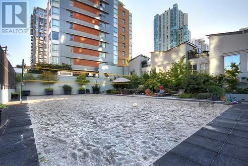 1103 501 Pacific Street, Vancouver, BC - Outdoor With Facade