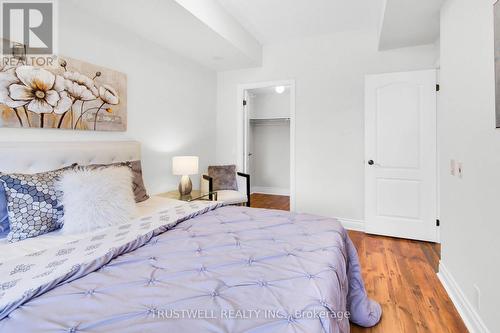 201 - 2 Clairtrell Rd Road, Toronto, ON - Indoor Photo Showing Bedroom