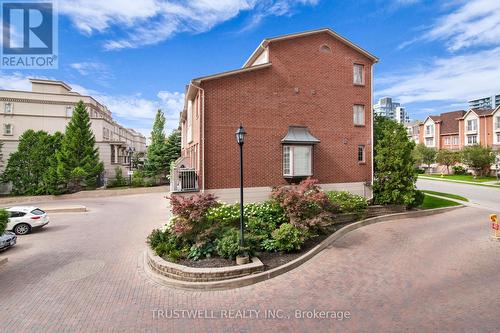 201 - 2 Clairtrell Rd Road, Toronto, ON - Outdoor