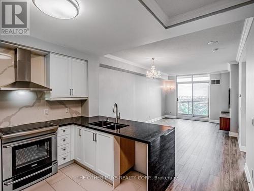 2103 - 100 John Street, Brampton, ON - Indoor Photo Showing Kitchen With Double Sink