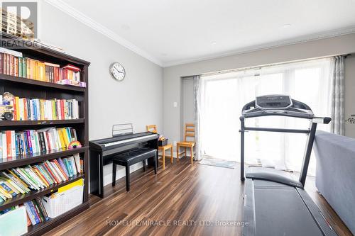 20 - 366 Driftwood Avenue, Toronto, ON - Indoor