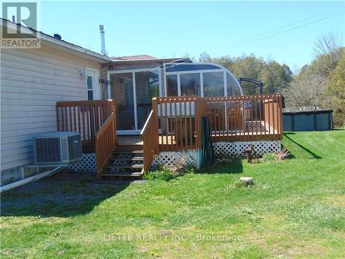 20467 Concession 5 Road, South Glengarry (724 - South Glengarry (Lancaster) Twp), ON - Outdoor With Deck Patio Veranda