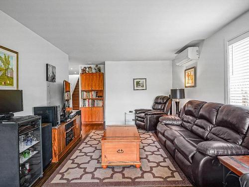 Family room - 472 Ch. Du Lac-Millette, Saint-Sauveur, QC - Indoor Photo Showing Living Room