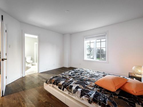 Master bedroom - 14 Rue Adélard-Perreault, Mercier, QC - Indoor Photo Showing Bedroom