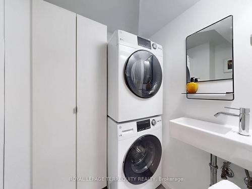 208-99 Coleman Ave, Toronto, ON - Indoor Photo Showing Laundry Room