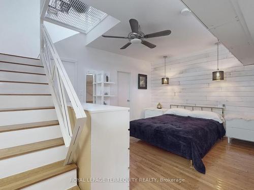 208-99 Coleman Ave, Toronto, ON - Indoor Photo Showing Bedroom