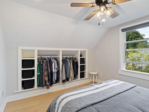 58 Woodbridge Rd, Hamilton, ON - Indoor Photo Showing Bedroom