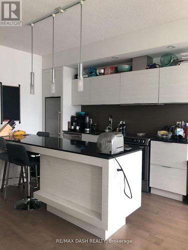 2405 - 8 Charlotte Street, Toronto, ON - Indoor Photo Showing Kitchen