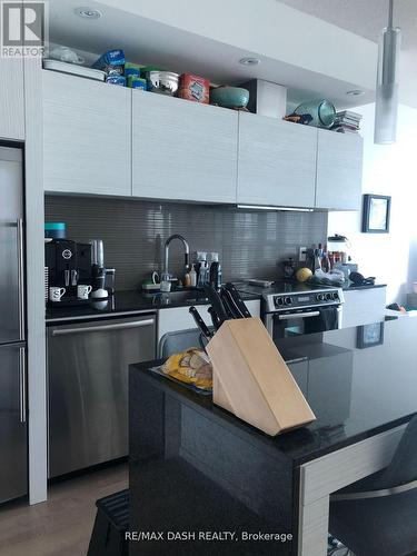 2405 - 8 Charlotte Street, Toronto, ON - Indoor Photo Showing Kitchen