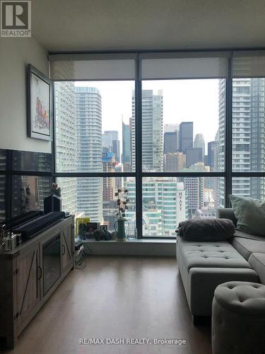 2405 - 8 Charlotte Street, Toronto, ON - Indoor Photo Showing Living Room