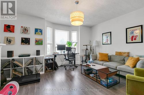 308 St Clarens Avenue, Toronto, ON - Indoor Photo Showing Living Room