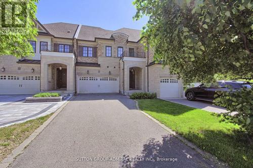 52 Jenny Thompson Court, Richmond Hill, ON - Outdoor With Facade