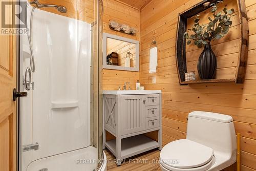 57 Stephenson Road 2 Road W, Huntsville, ON - Indoor Photo Showing Bathroom