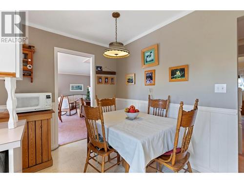 7 Caramillo Road, Kelowna, BC - Indoor Photo Showing Dining Room