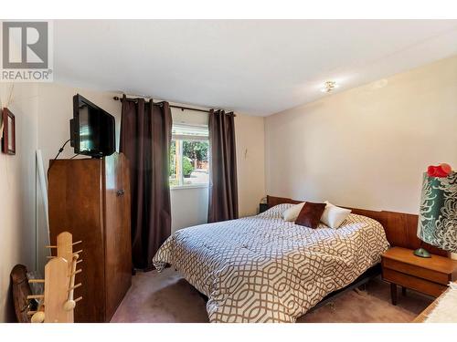 7 Caramillo Road, Kelowna, BC - Indoor Photo Showing Bedroom