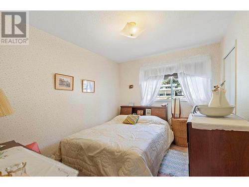 7 Caramillo Road, Kelowna, BC - Indoor Photo Showing Bedroom