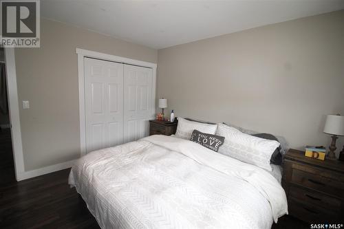 711 4Th Street E, Shaunavon, SK - Indoor Photo Showing Bedroom