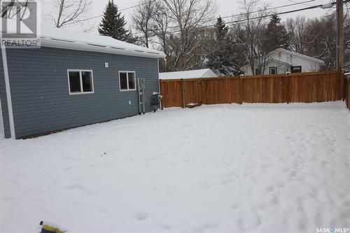 711 4Th Street E, Shaunavon, SK - Outdoor