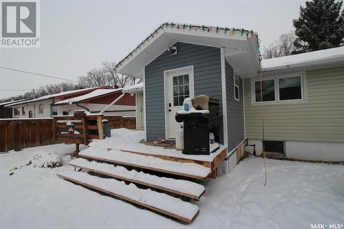 711 4Th Street E, Shaunavon, SK - Outdoor