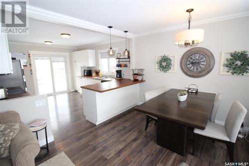 711 4Th Street E, Shaunavon, SK - Indoor Photo Showing Dining Room