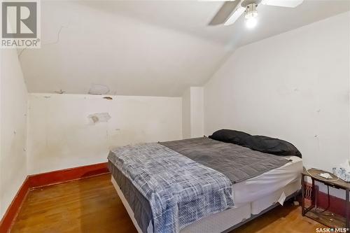 429 H Avenue S, Saskatoon, SK - Indoor Photo Showing Bedroom