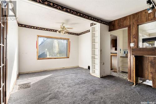 1722 Mcintosh Street, Regina, SK - Indoor With Fireplace