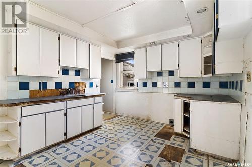 1722 Mcintosh Street, Regina, SK - Indoor Photo Showing Kitchen