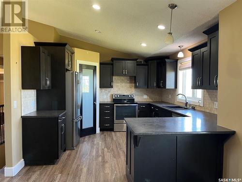 Graham Acreage, Riverside Rm No. 168, SK - Indoor Photo Showing Kitchen With Double Sink