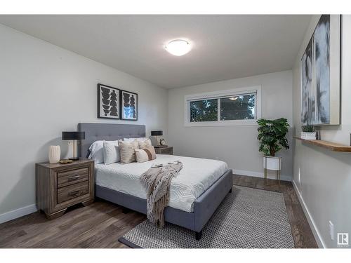 10213 75 St Nw, Edmonton, AB - Indoor Photo Showing Bedroom