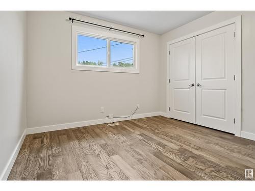 10213 75 St Nw, Edmonton, AB - Indoor Photo Showing Other Room