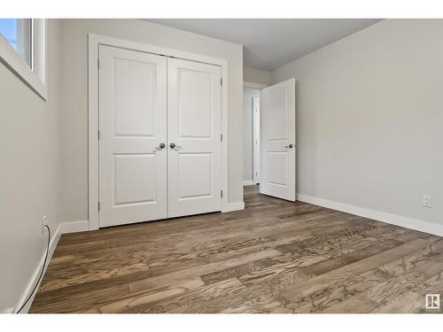 10213 75 St Nw, Edmonton, AB - Indoor Photo Showing Other Room