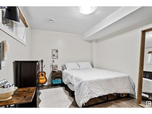 10213 75 St Nw, Edmonton, AB - Indoor Photo Showing Bedroom