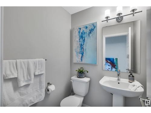 #36 3710 Allan Dr Sw, Edmonton, AB - Indoor Photo Showing Bathroom