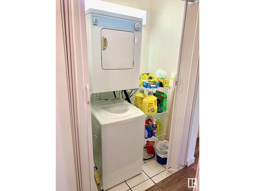 #302 14530 52 St Nw Nw, Edmonton, AB - Indoor Photo Showing Laundry Room