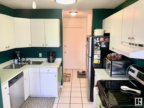 #302 14530 52 St Nw Nw, Edmonton, AB - Indoor Photo Showing Kitchen